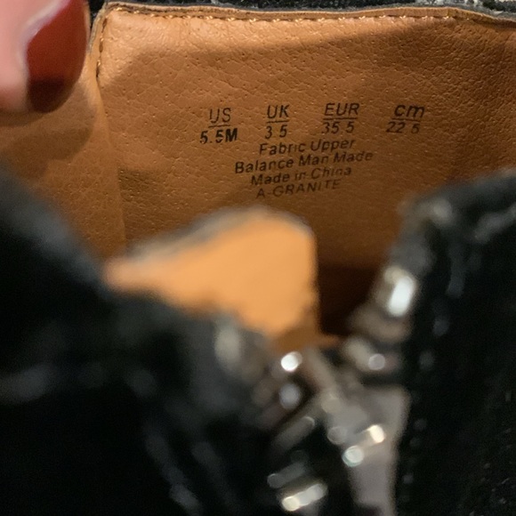 Franco Sarto Womens Ankle Boot Granite Velvet Side Zip Size 5.5 - Picture 8 of 8